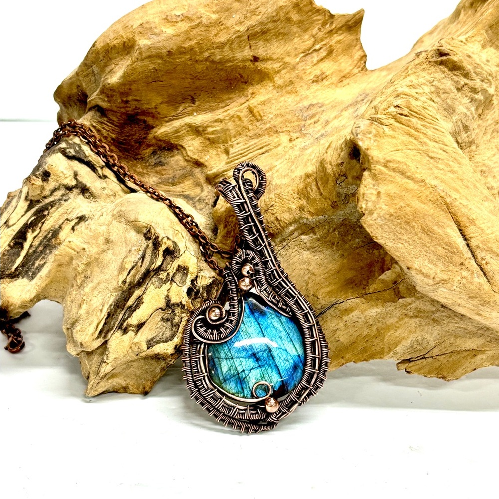 HAND CRAFTED Labradorite Wire Wrapped Copper Heady Statement Pendant Necklace - Picture 4 of 10